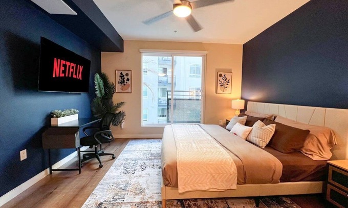 Beverly Hills Appartement | Mid-Century W/Pool & GYM +Parking 10 Min to Cedars