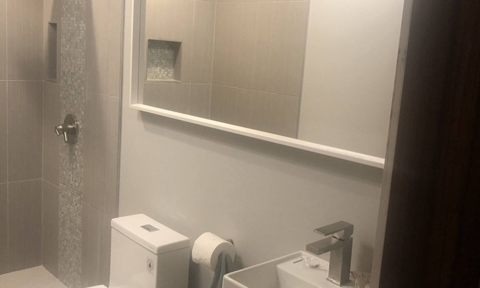Lawrence Copropriété | Mid term rental for business professions, close to hospitals.