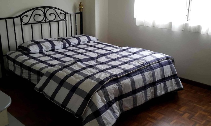 Downtown George Town Appartement | Appartement Midlands Court, Pulau Tikus pour un séjour chez l'habitant