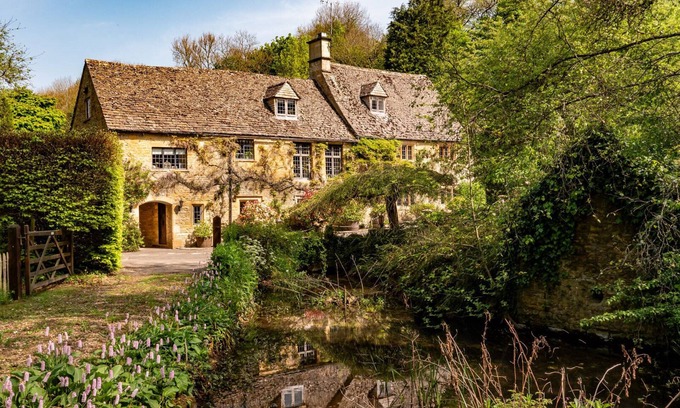 Bourton Appartement | Midsummer Mill - Cinq Chambres Appartement, Couchages 8