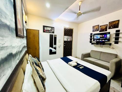 Delhi Maison | Midtown Homes I