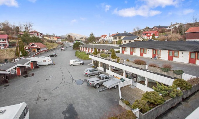 Fana Hôtel | Midttun Motell & Camping AS