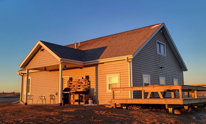 White Lake Cabine | Midwestern Prairie Bird Watcher Nature Lover Seclusion