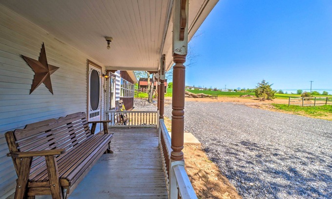 Mifflinburg Cottage | Lovely Mifflinburg Farmhouse - Multiple Decks