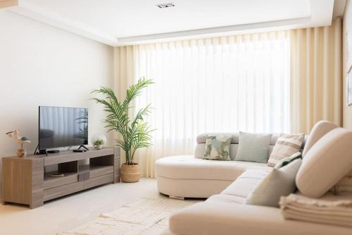 Madalena Appartement | Mifi Beach Luxury Duplex by MP