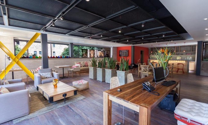 El Palomar Hôtel | Mika Suites