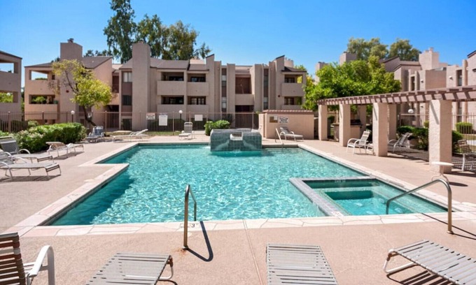 Cavalier Vista Copropriété | Mike's #124 · Cozy 1bd in ❤ of Old Town | Heated Pool, HotTub