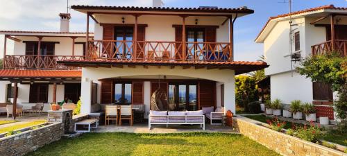 Kalyves Polygyrou Maison | Mikiverna Beachfront Family Maisonette