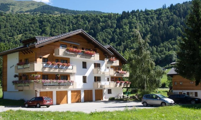 Reckingen Appartement | Milimatta 2 1. OG Süd by Interhome