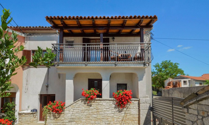 Foli Maison | Milka 2 by Interhome