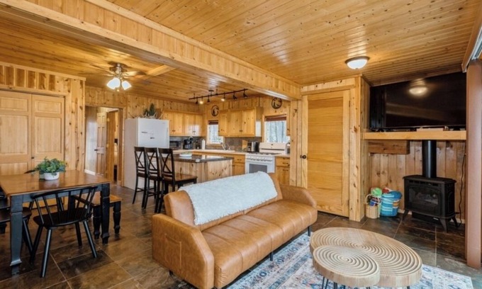 Onamia Cabine | Mille Lacs Lake Retreat with Private Dock + Fire Pit!