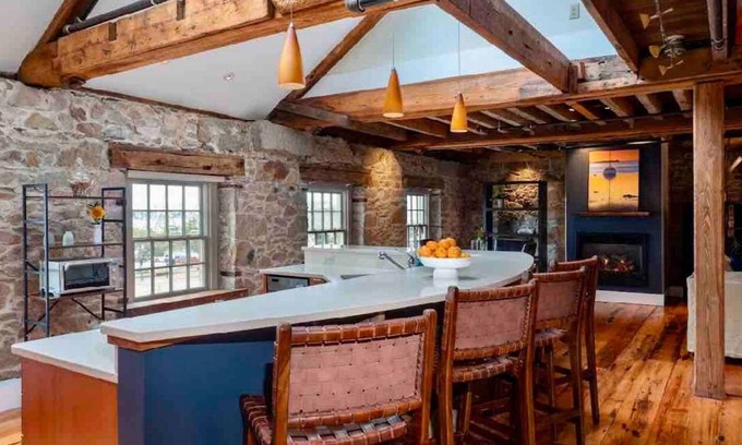 New Bedford Appartement | Millie's-Historic New Bedford, 2BR w. water views