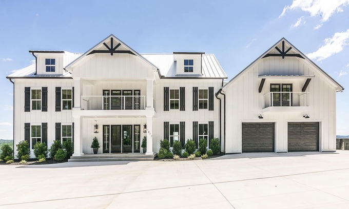 Celina Maison | Million Dollar View Lakehouse on Dale Hollow Lake