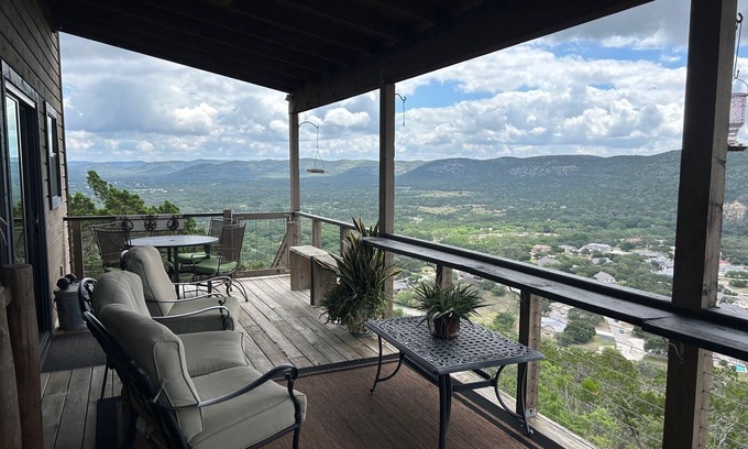 Concan Maison | Million Dollar Views at Bethel 2