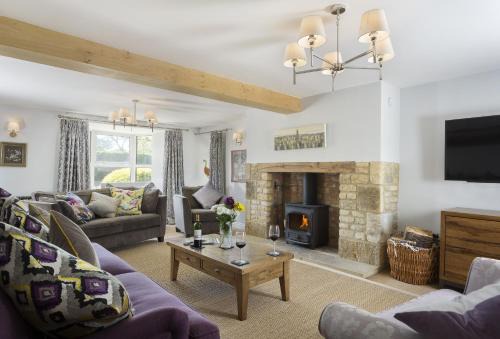 Bourton Maison | Millstone Cottage