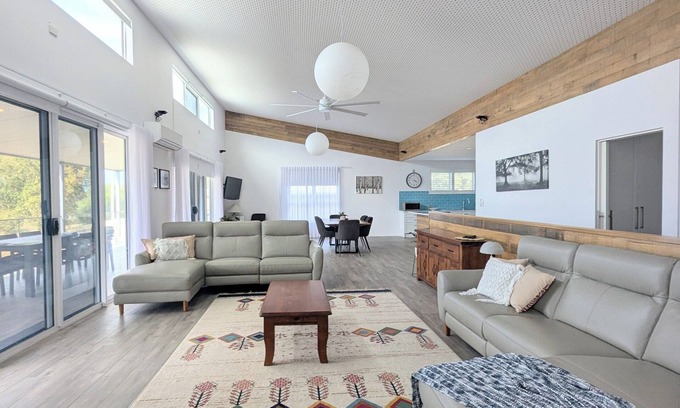American River Maison | Milton's Place at American River