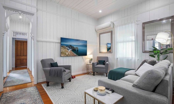 Milton Maison | Milton Top Floor 4Bd- 300m to Suncorp Stadium