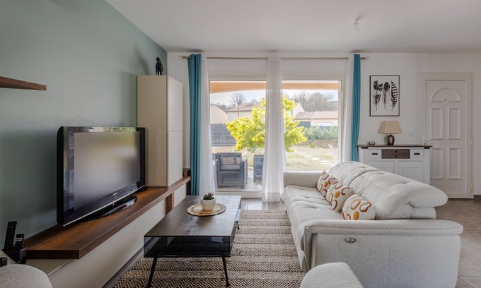 Saint-Victor-la-Coste Maison | Mimosas - Maison plain pied climatisée