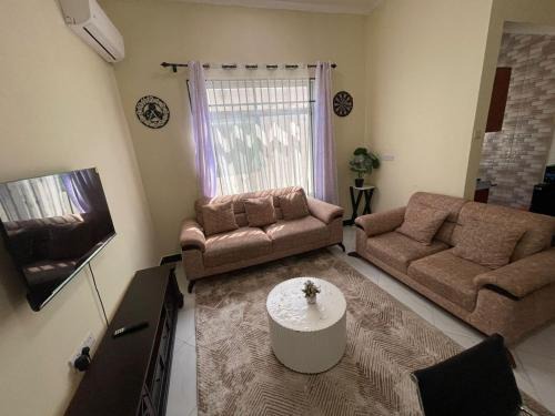 Mwananyamala Appartement | Mimykibz Homestays