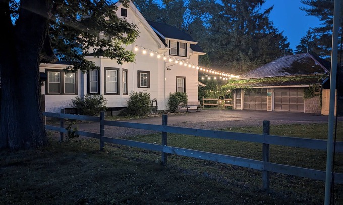 Hamburg Maison | Mina's Place @ Footprint Farms