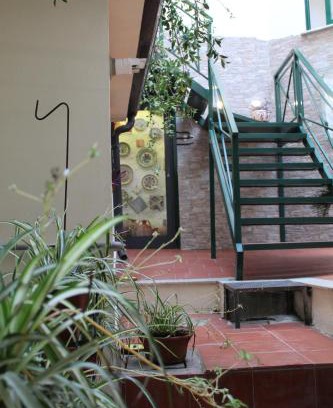 Historical Downtown Salerno Appartement | Minerva Charming House Your Romantic Hideaway near Amalfi Coast