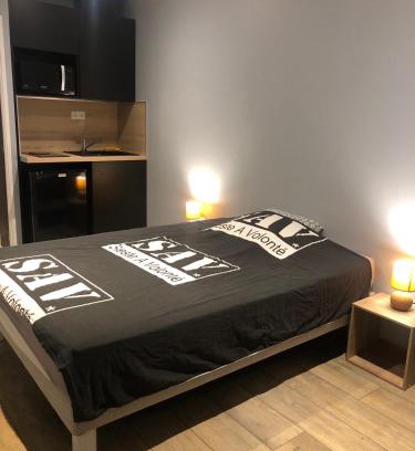 Aurillac Appartement | Mini Studio avec Terrasse