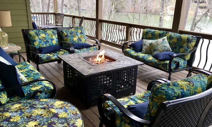 Big Creek Maison | 8BR / 7. 5Bath 2 Story Dock, 2 Kit, 5 Suites, Fire pit, Lakefront, 2 Ice Machines