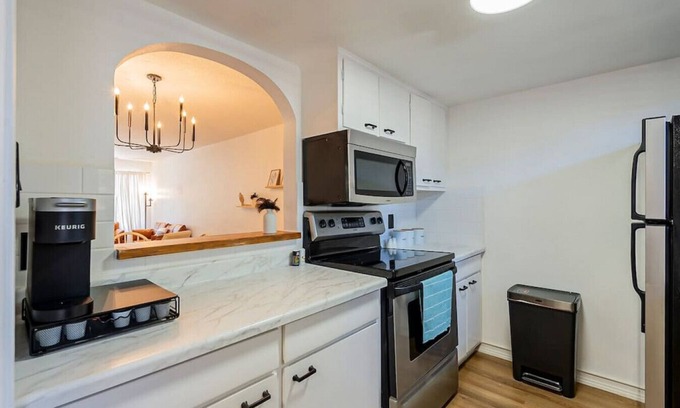 Fashion Square Appartement | Minimalist 2BR Condo 6min to Downtown Scottsdale