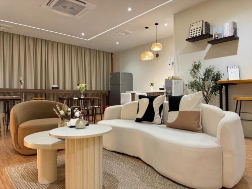 Cheras Appartement | Minimalist Muji Style shop lot