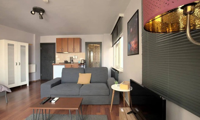 Tophane Appartement | minimalist studio in the city center