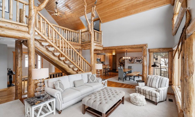 Buffalo Maison | MINNeSTAY* Maple Lake Chalet