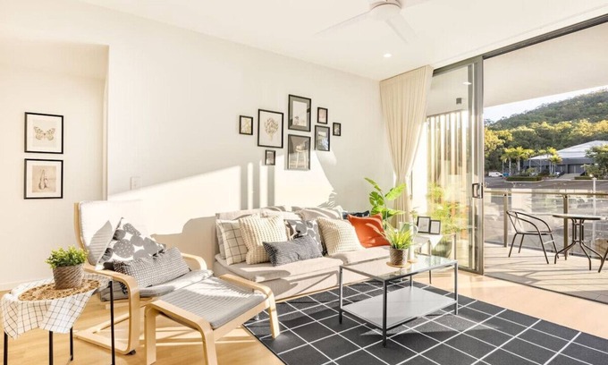 Mount Gravatt Appartement | Stunning MountView Modern Apartment @MtGravatt CBD