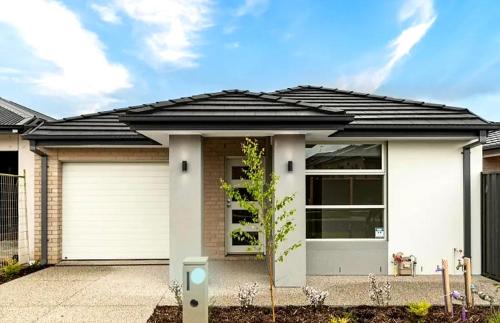 Berwick Maison | Minta Estate Berwick 4 bedroom house, no sharing