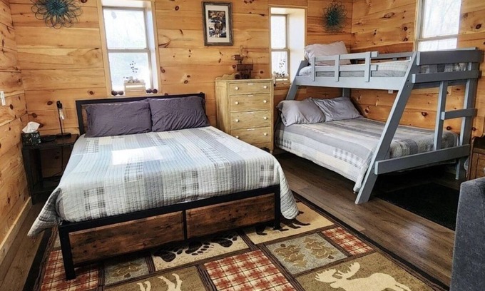 Wilkesville Cabine | MINUTES FROM HOCKING HILLS, ZALESKI STATE FOREST, VINTON COUNTY, LAKE HOPE!