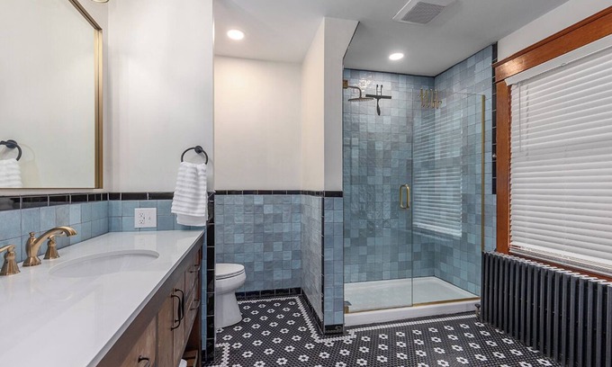 Hudsonville Maison | Minutes from the City and the Lakeshore