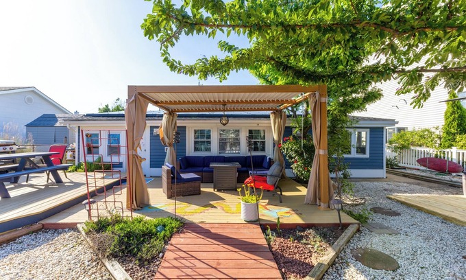 Beach Haven West Maison | Minutes to Ocean! 3-bedroom waterfront Boho Beach Bungalow with AC,WIFI,Bar Shed
