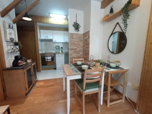 Canfranc-Estacion Appartement | Mira Moleta bienvenidos a Canfranc