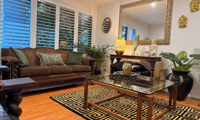 Miranda Maison | Miranda Retreat Shop Dine Unwind