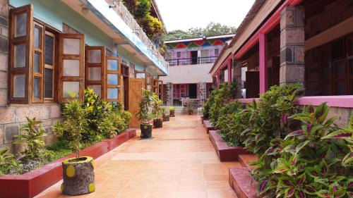 Sultan Hamud Hôtel | Miryams Village Inn Safari Lodge
