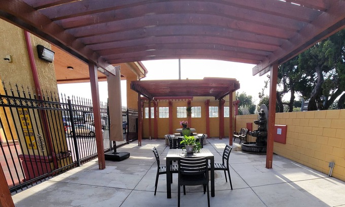 Hayward Hôtel | Mission Inn and Suites
