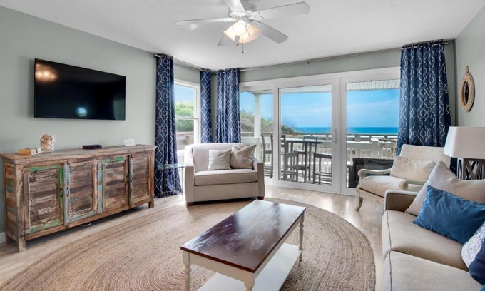 Seacrest Maison | Mistral 1 Bare Feet Retreat