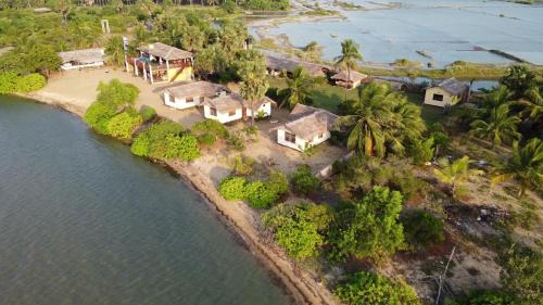 Kalpitiya Cabine | MKS - Kite & Wing Foil camp