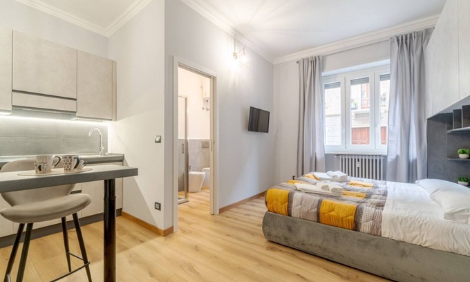Parella Appartement | MM Pozzo Strada Mini Subway Studio x2