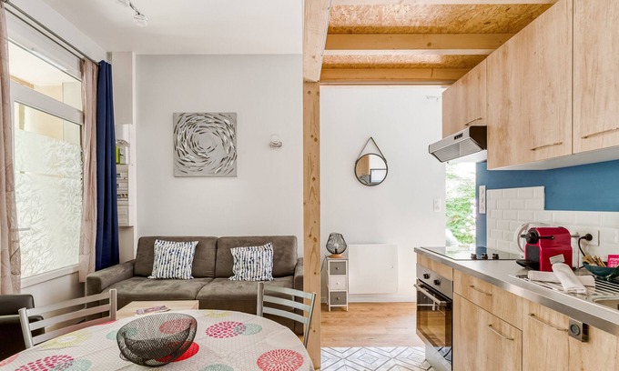 Republique - Les Ponts Appartement | MOANA - Petit cocon situé quartier République