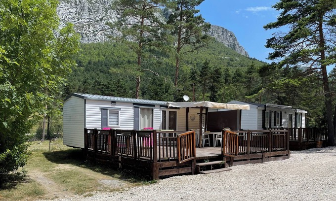 Saint-Auban Maison | Mobil Home Dans un Camping en Pleine Nature