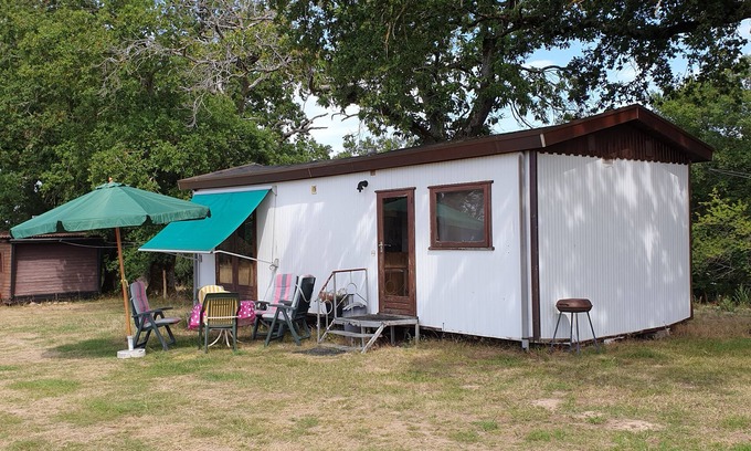 Tronget Maison | Mobile Home, for 2 adults and 3 children, surrounded by meadows with animals