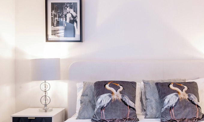 Chadwell Appartement | Enjoy In This Comfortable 1Bed Apartment with Fully Equipped Kitchen in Chadwell