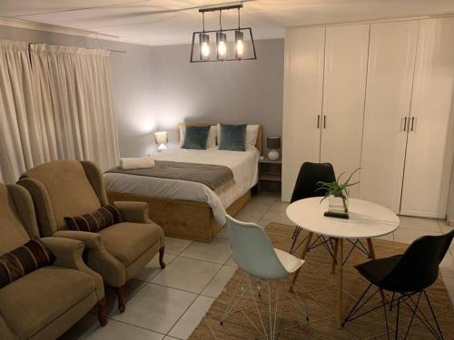 Greater Johannesburg Metropolitan Area Appartement | Modern 1 bedroom flat with uninterrupted wifi