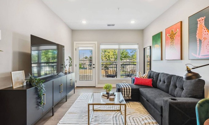 Near East Columbus Appartement | Modern 1BR/1BA Comfort in Columbus