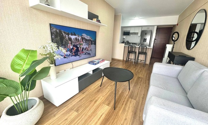Santa Catalina Appartement | Modern 1BR on J Prado Board San Isidro